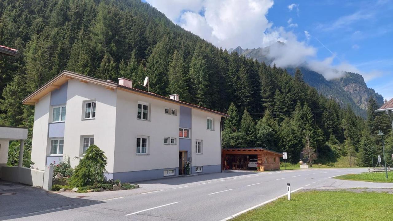 Beim Holzwurm Andy Lejlighed Sankt Leonhard im Pitztal Eksteriør billede
